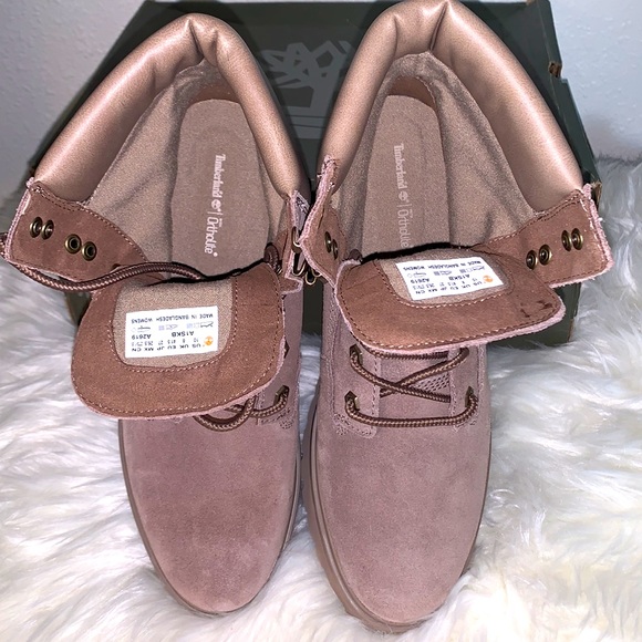 Women's Carnaby Cool 6 Inch Boot - Picture 7 of 11